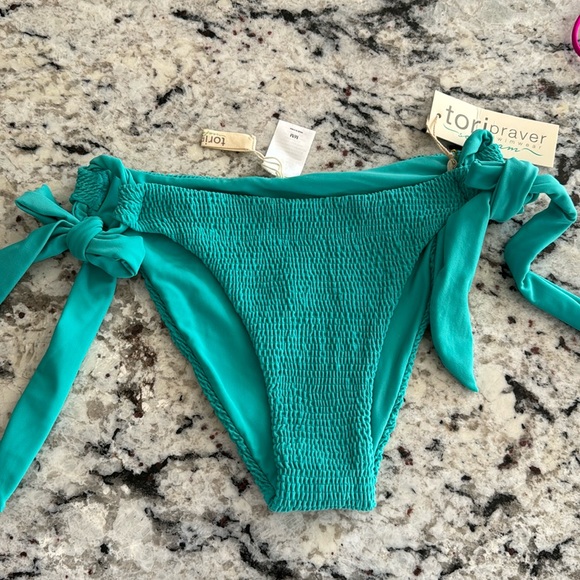 High cut bikini bottom turquoise toe sides; smocked; cheeky size medium - Picture 4 of 6